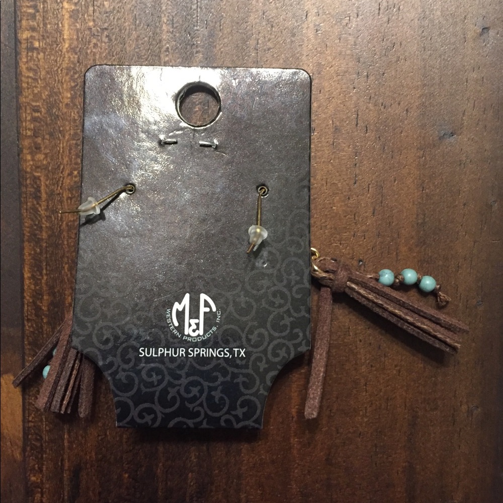 Earrings - Picture 4 of 4